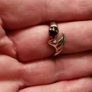 Sterling silver and garnet ring size 7